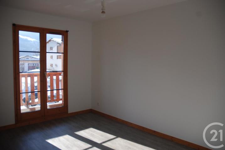 Appartement F4 à louer - 4 pièces - 78.49 m2 - BOURG ST MAURICE - 73 - RHONE-ALPES - Century 21 Albaron Immobilier Appartement F4 à louer - 4 pièces - 78.49 m2 - BOURG ST MAURICE - 73 - RHONE-ALPES - Century 21 Albaron Immobilier