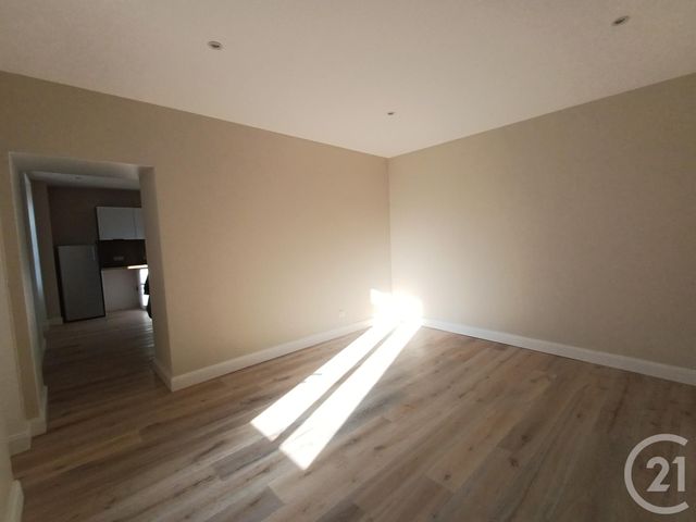 Appartement F4 à louer - 5 pièces - 80.04 m2 - BOURG ST MAURICE - 73 - RHONE-ALPES - Century 21 Albaron Immobilier