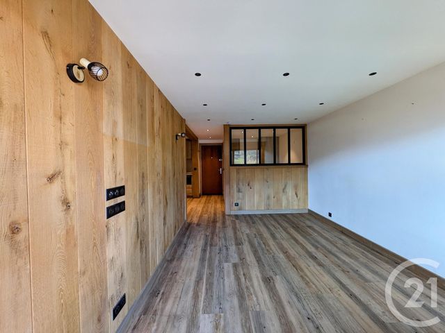 Appartement Studio Cabine à vendre - 1 pièce - 30.32 m2 - BOURG ST MAURICE - 73 - RHONE-ALPES - Century 21 Albaron Immobilier